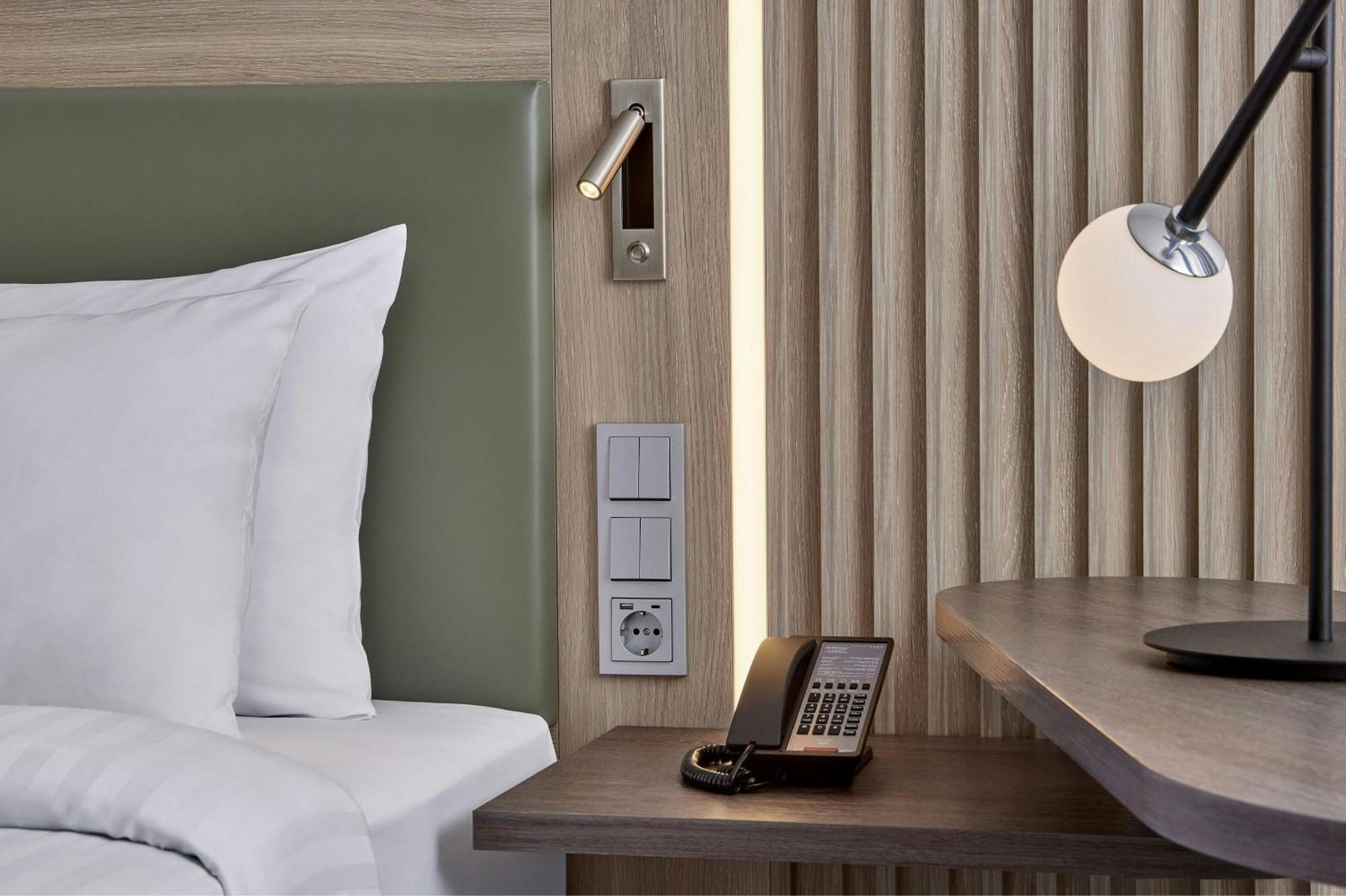 Courtyard By Marriott Berlin City Center Exterior photo