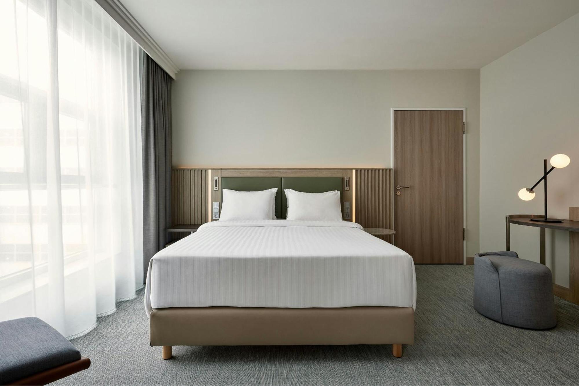 Courtyard By Marriott Berlin City Center Exterior photo