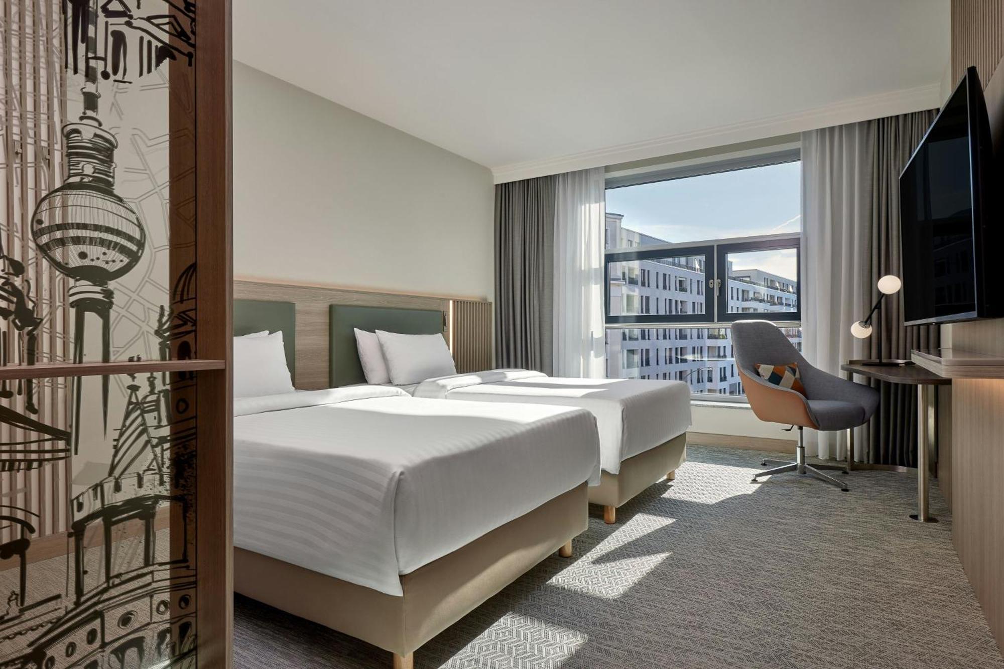Courtyard By Marriott Berlin City Center Exterior photo